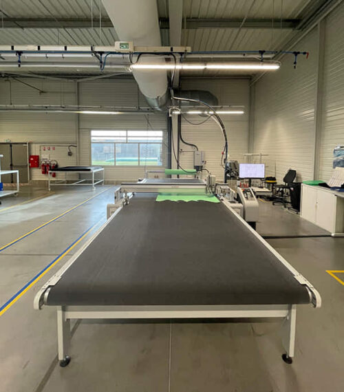 decoupe tissus renfort